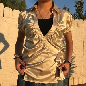 Finesse Women’s Blouse | Used-Excellent